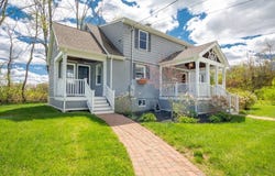 3 Walters Dr, Oxford, MA 01540