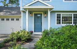 124 Pomeroy Ln, Amherst, MA 01002