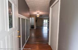 522 W Hodge Avenue, Lansing, MI 48910