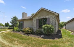 8041 Harrisburg Lane, Fort Wayne, IN 46835