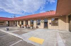 1157 SW 4th Ave, Ontario, OR 97914