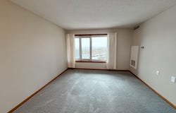2200 Hamilton Drive, Ames, IA 50014