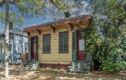 735 WASHINGTON Avenue, New Orleans, LA 70130