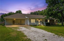 463732  E 1044  LOOP, Sallisaw, OK 74955
