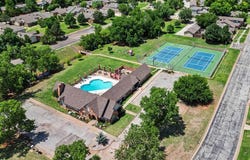 13711 E Crossing Way, Edmond, OK 73013