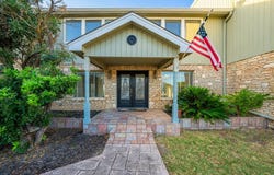 194 Crockett Dr, Kerrville, TX 78028