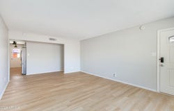 537 E LAGUNA Drive, Tempe, AZ 85282