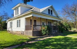 426 N Houston Street, Lorena, TX 76655