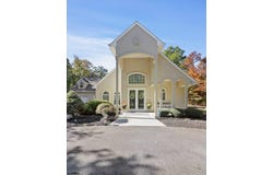 27 Marter Ave, Mount Laurel Township, NJ 08054