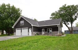 260 Paine Street, Rogers, NE 68659