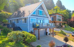 240 NE Williams Ave, Depoe Bay, OR 97341