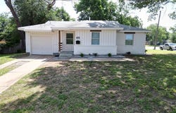 311 Meadowbrook Drive, Arlington, TX 76010