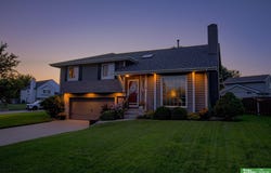 2410 Marilyn Drive, Papillion, NE 68046
