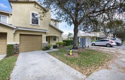 4564 LIMERICK Drive, TAMPA, FL 33610