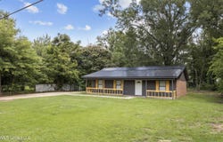 332 N North Davis Street, Forest, MS 39074