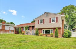 2604 McVitty RD, Roanoke, VA 24018