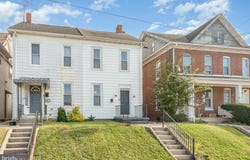429 HIGH Street, HANOVER, PA 17331