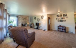 1329 HILLTOP Drive, Pekin, IL 61554