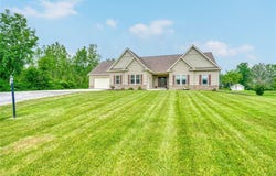 675 County Line Road, Webster, NY 14580