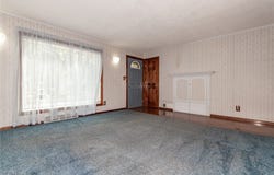 5223 Edenhurst Road, Lyndhurst, OH 44124