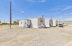 122 W C St, Pecos, TX 79772
