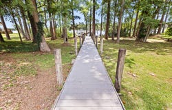 25 Hidden Cove Circle, Valparaiso, FL 32580