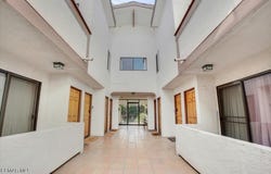 4248 Laurel Canyon Boulevard, Studio City, CA 91604