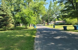 2925 Maple Avenue, Kalamazoo, MI 49048