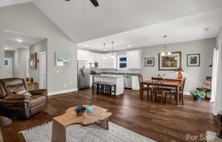 231 Leyland Circle, Hendersonville, NC 28792