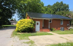 836 Ayers Street, Cheraw, SC 29520
