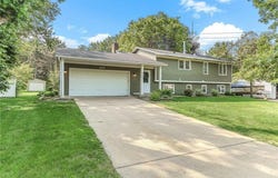 8563 72nd Street S, Cottage Grove, MN 55016