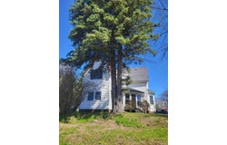 30 Park Street, Presque Isle, ME 04769