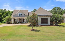 577 Asbury Lane Drive, Pearl, MS 39208