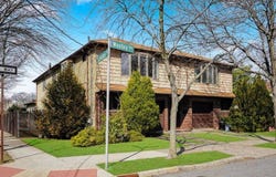 290-292 Woolley Ave, Staten Island, NY 10314