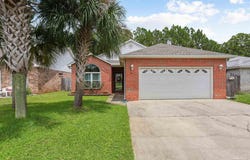 1544 Stanford Rd, Gulf Breeze, FL 32563