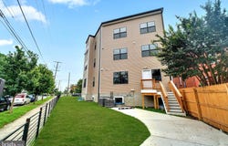 854 XENIA SE, WASHINGTON, DC 20032