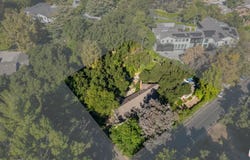 16055 Woodvale Rd, Encino, CA 91436