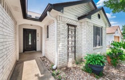 815 Lantana Ln, Leander, TX 78641