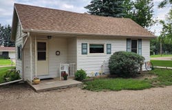 1301 W 11th, Yankton, SD 57078