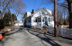 25 Crawford St, Worcester, MA 01604