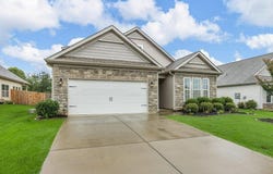 938 Deepwood Court, Boiling Springs, SC 29316