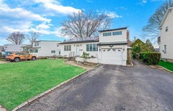 42 Elliot Drive, Hicksville, NY 11801
