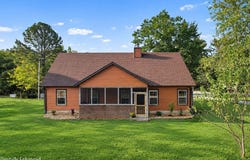 459 E Wallin Mountain Road, West Fork, AR 72774
