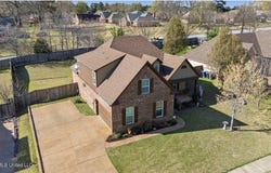 604 Rowan Oak Place, Hernando, MS 38632