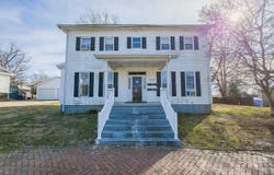 223 E 3rd Street, Mount Carmel, IL 62863