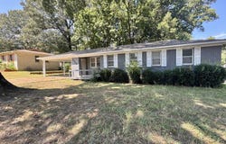 2318 ST ELMO Ave, Memphis, TN 38127