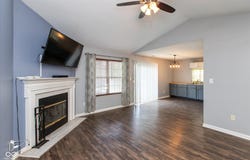 142 Hilltop Farms Boulevard, Whiteland, IN 46184