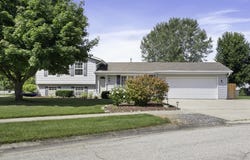 1407 Cleveland Ct, Hartford, WI 53027