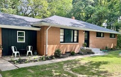 24255 Layton Road, South Bend, IN 46614