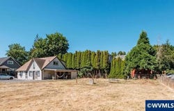3027 NE D St, Salem, OR 97301